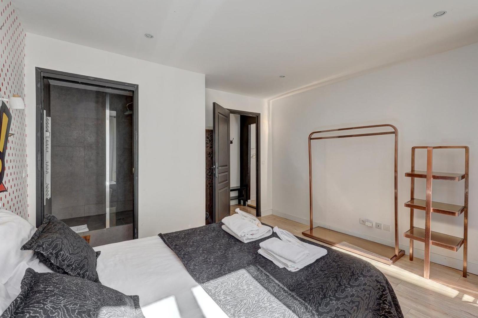 127 Suite Moshé Paris Extérieur photo