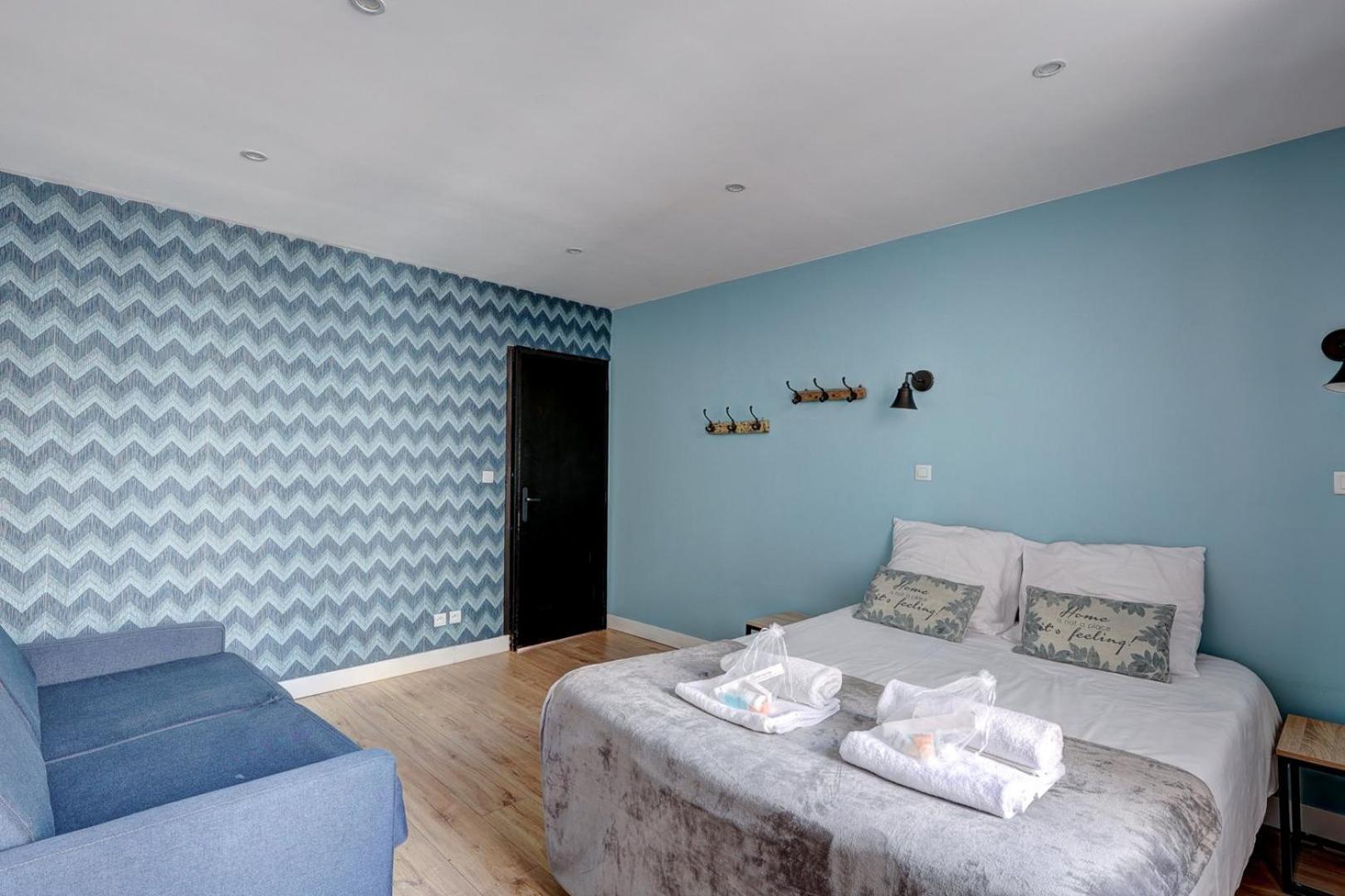 127 Suite Moshé Paris Extérieur photo